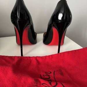Christian Louboutin black SIZE 40